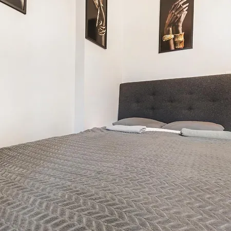 Διαμέρισμα Muzyczna Oaza Przy Rynku Βρότσλαβ